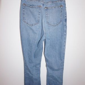 Abercrombie and Fitch "The 90s Slim Straight Ultra High Rise"